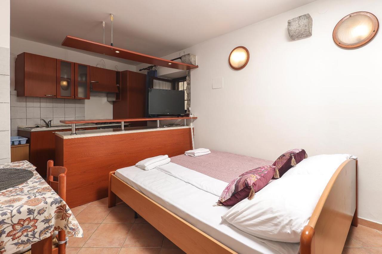 Casa Di Nives Apartment Krk Town Exterior photo