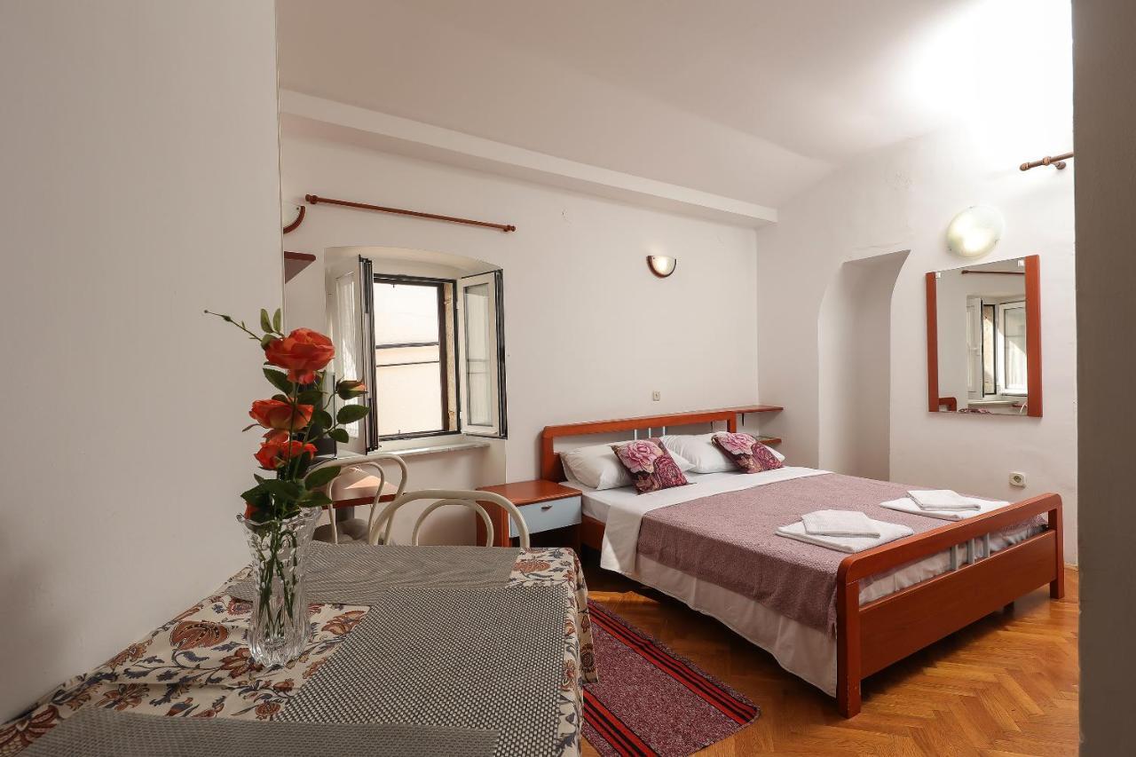 Casa Di Nives Apartment Krk Town Exterior photo